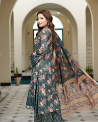 Svougish Trends: Pure Lawn Stitched Ensemble with Organza & Patchwork