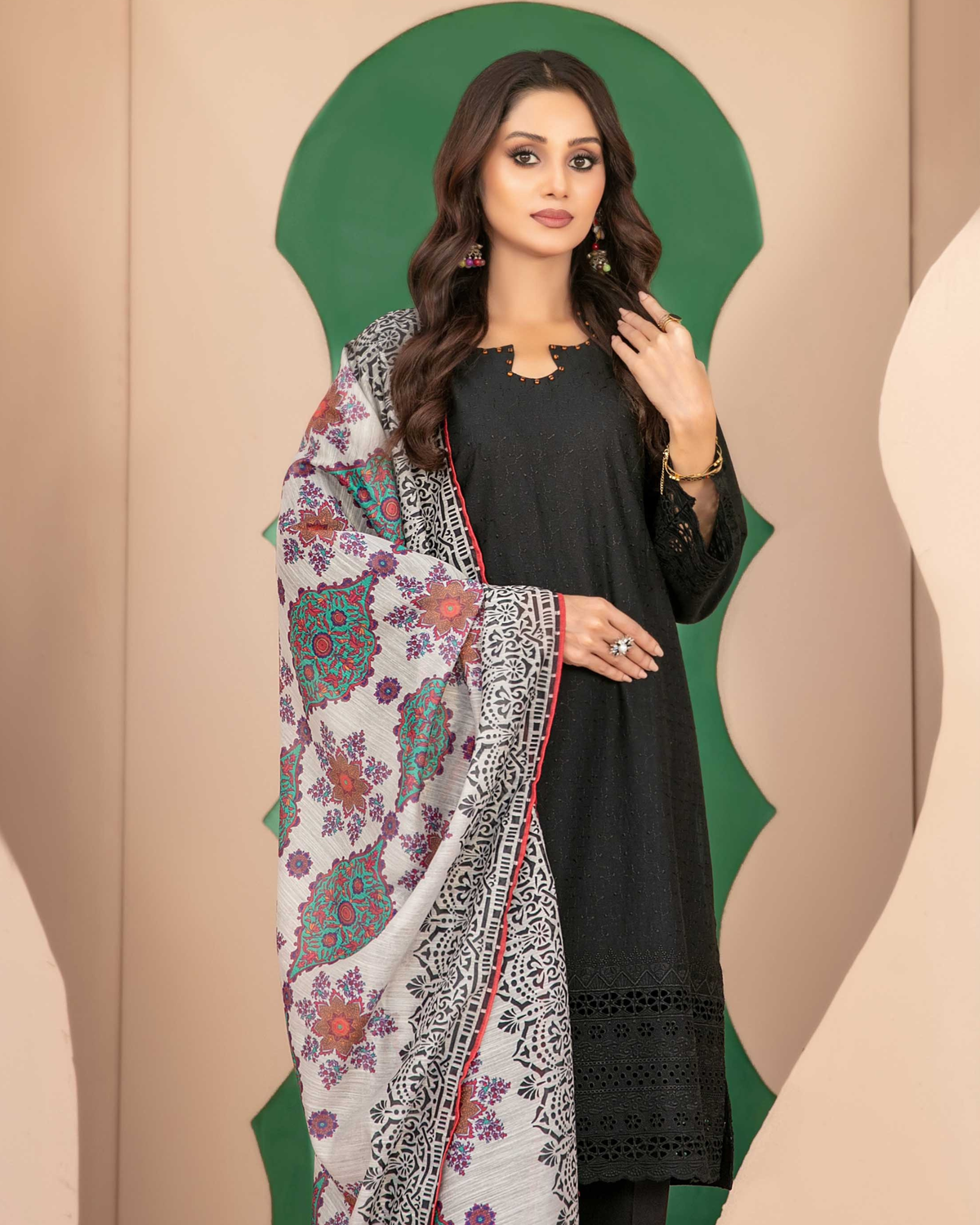 Tawakkal Pure Lawn 3-Piece Suit – Breathable Chikankari Daily Wear Set