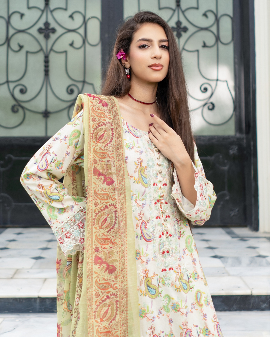 Latest Svougish: Pure Lawn Stitched Ensemble with Organza & Patchwork