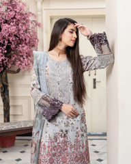 Svougish Trends Elegant Lawn Collection Latest