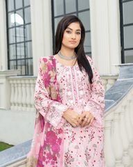 Svougish Trends: Pure Lawn Stitched Ensemble with Organza & Patchwork Pink
